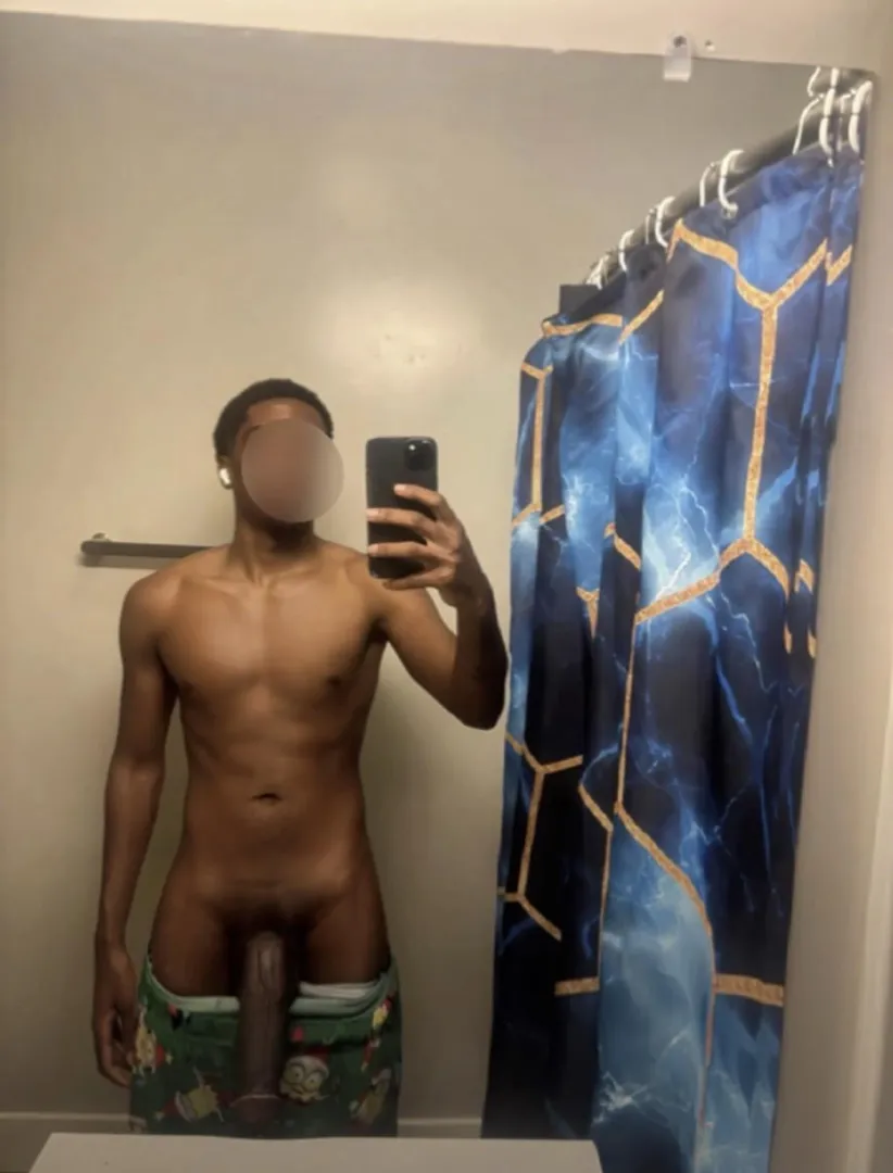 25 every woman loves chocolate, even if they say they don’t.