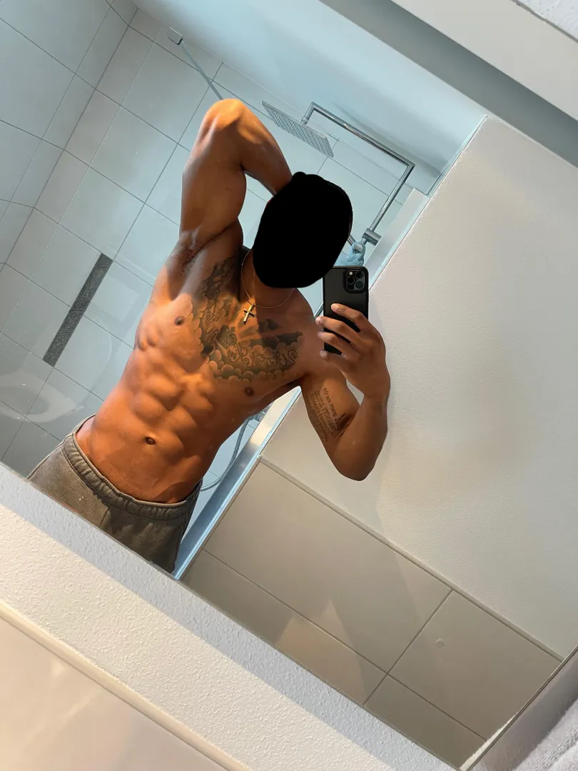 [25] [M4F/MF] [Newark]