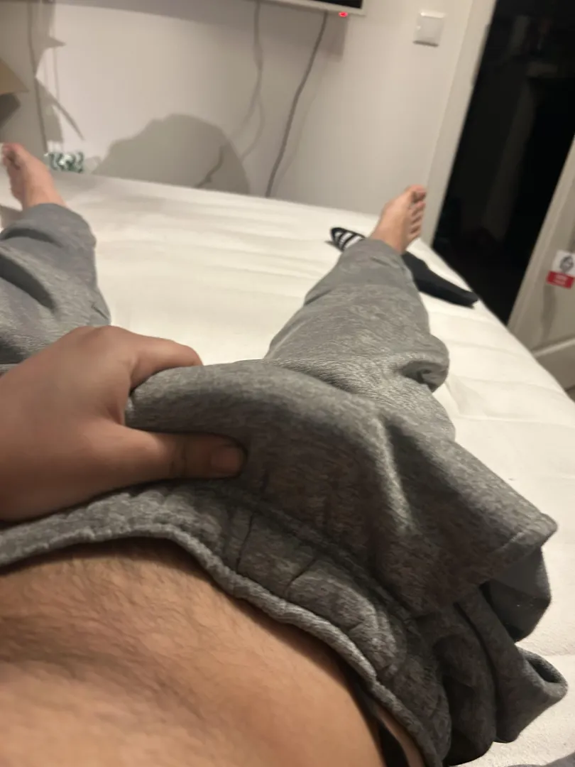 [25] sind hier Fels/trans/sissys aus #hamburg?