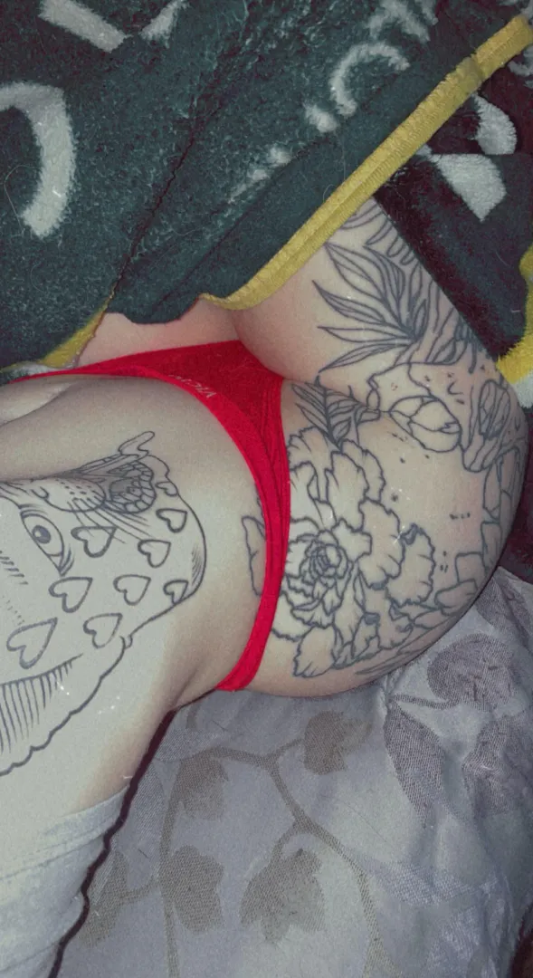 25f25m looking for couple! Located near Manhattan, can travel & can host on occasion :’) want clean lifestyle, fit other couple!