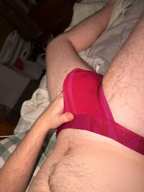 26 the bulge this jocks gives me is incredible…DMs open for all