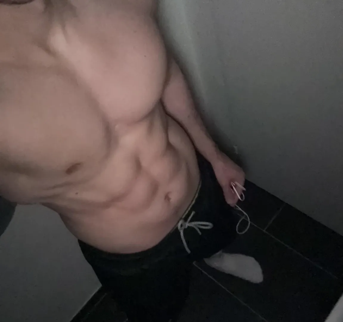 [26] Trained some abs today