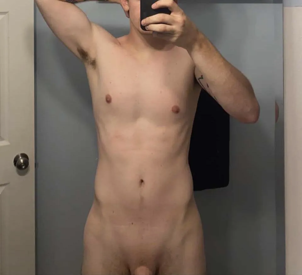 26M 6’2 and 8”…. Hi 