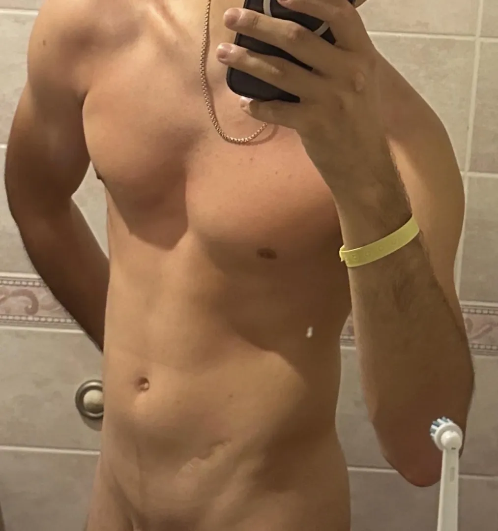 27 [M4F] #SanDiego - Fit, open minded guy looking for a woman