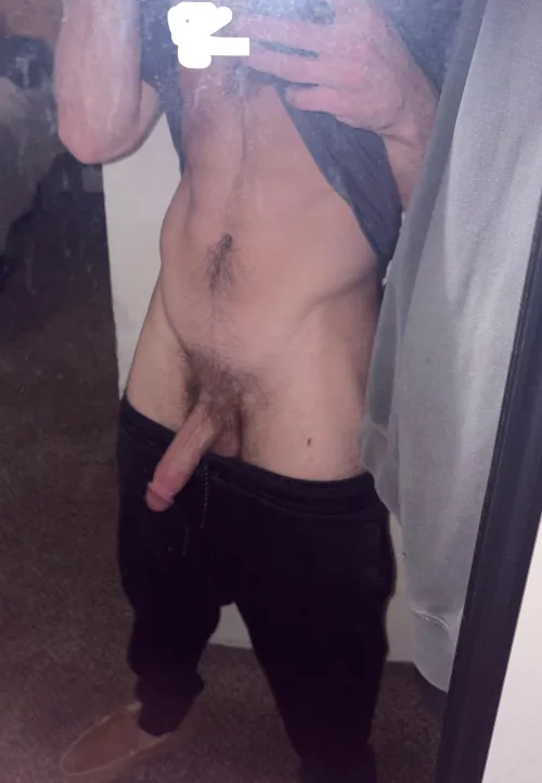 27 [M4F/MF/T] West Hartford looking for fun