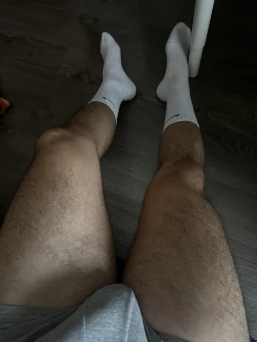 (28) Socks and bulge