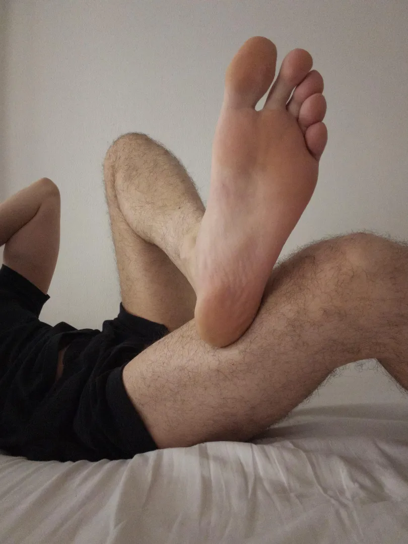 (28) Why are you staring man?