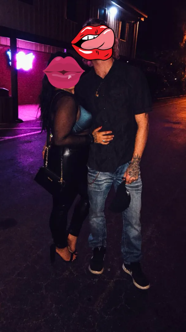 28/32 [MF]4[F] Tampa/Sarasota area - Looking for Unicorns or couples! Let's grab drinks and chill!