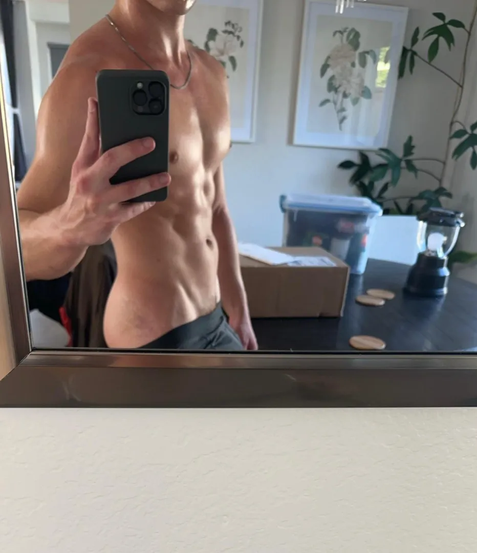 29 [M4MF] Waikīkī - for fit couples