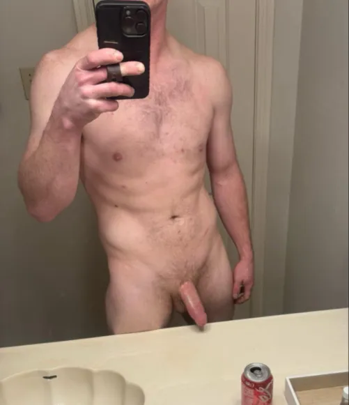 29 - Pasadena - Watch porn together?