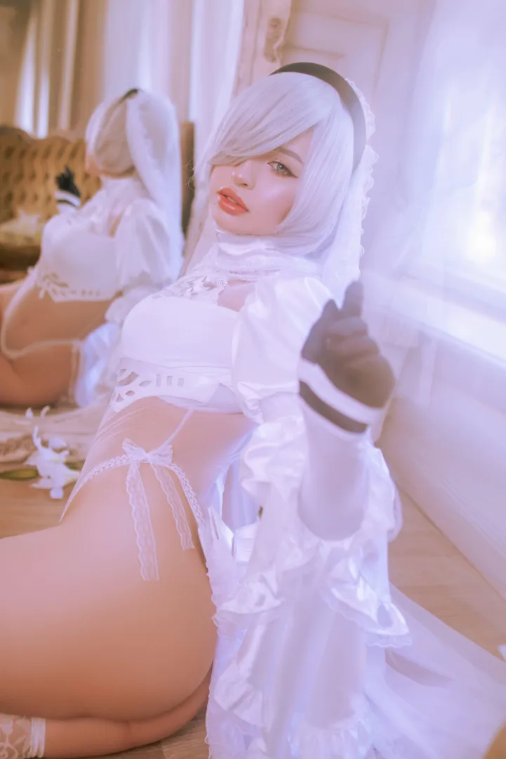 2B White Bride by Nana