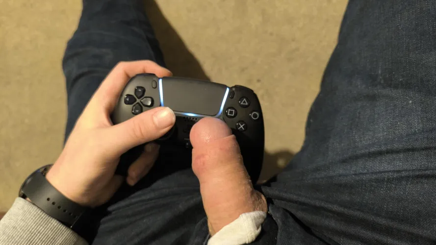 (30) Can't seem to get any headshots, am I doing it wrong? 