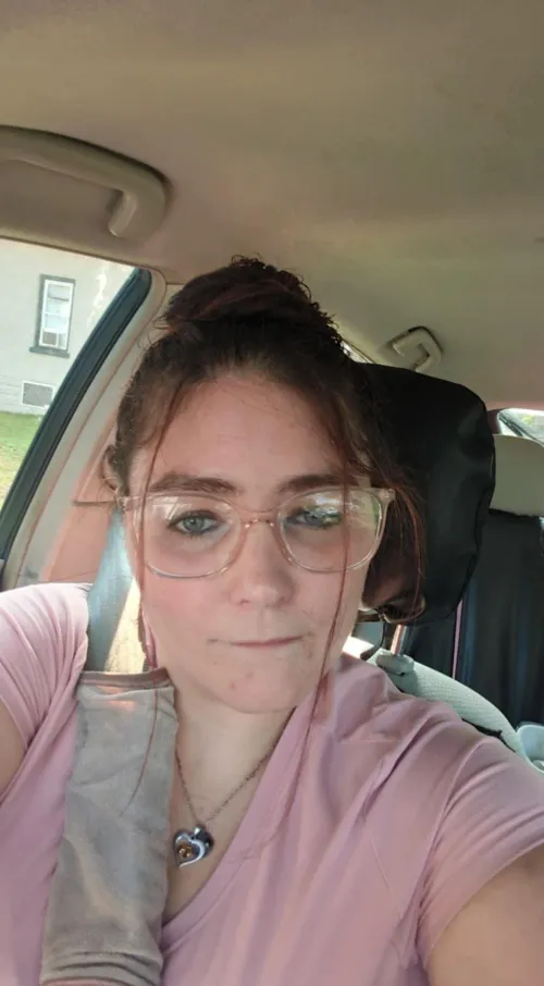 30 female and her man , looking for another couple to hang out with