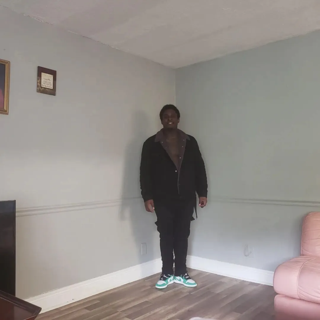 30 [M]4[F] Single seeking FWB in the area for the moment