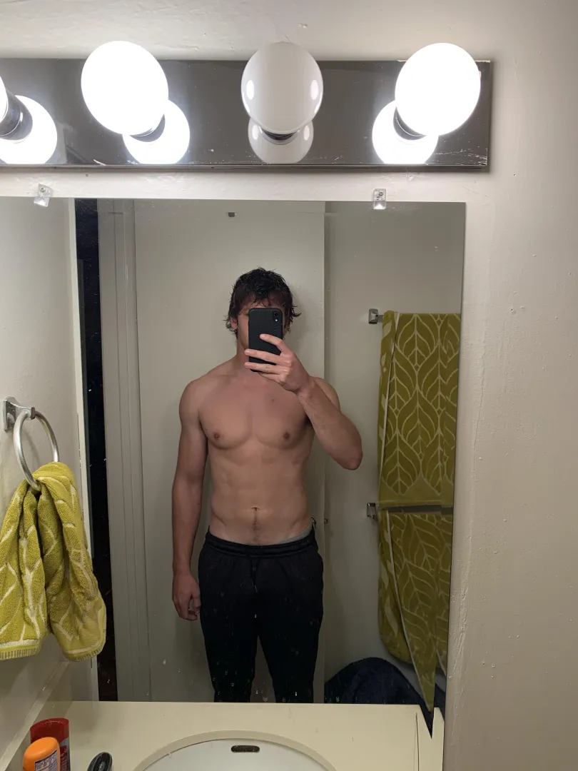 30 [M4F] visiting #Oakland 2/24. Looking for a cute kinky girl