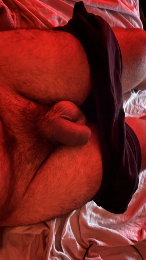 [30M4F] looking for fwb in etx, lets cuddle in the red light