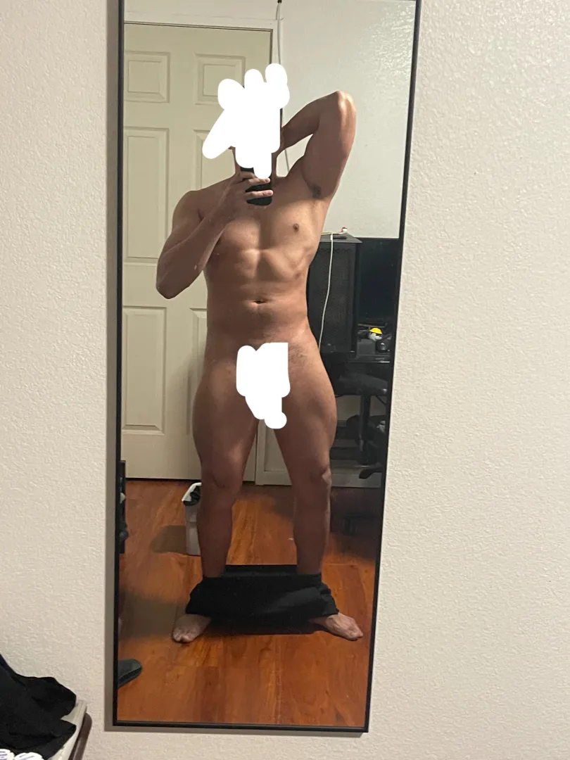 30M4F/T looking for casual/fwb in the WA Vancouver area, fit, 8-9inches thick too, strong and looking for fun,serious inquiries please dms open