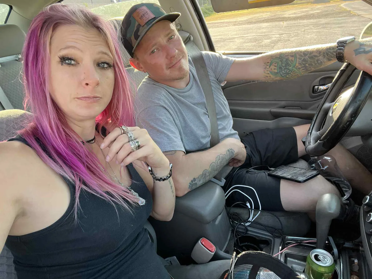 30s couple seeking new friends. 608