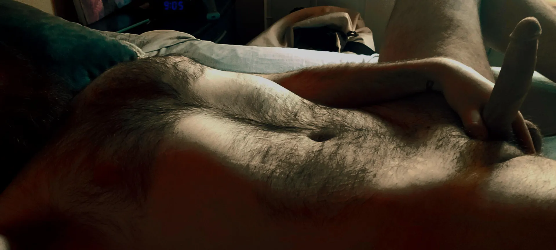 31 [M4F] Curious how big people think it is?