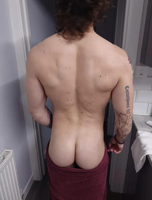 (31) The perfect handful