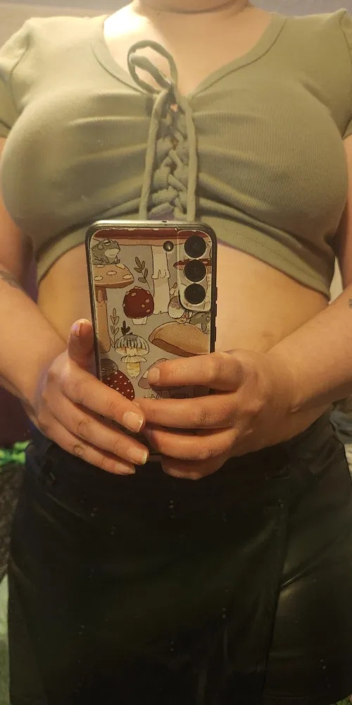 31F bored and looking to chat with someone long term