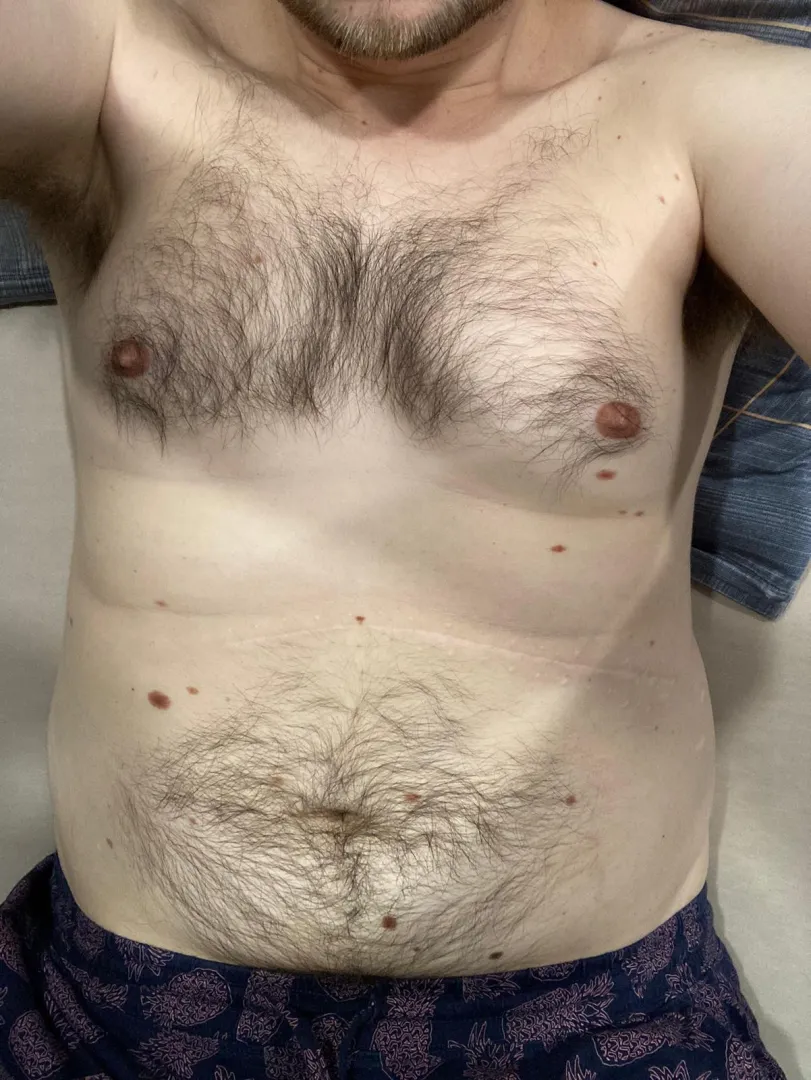 31M Looking for big hairy daddy bears to cuddle and more