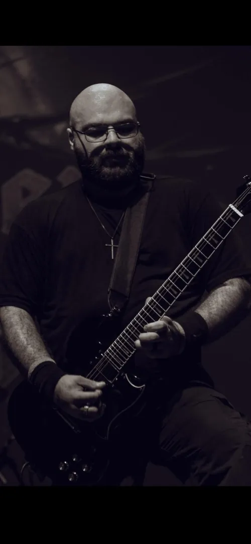 32 M4F FWB or Relationship with nerdy fun people