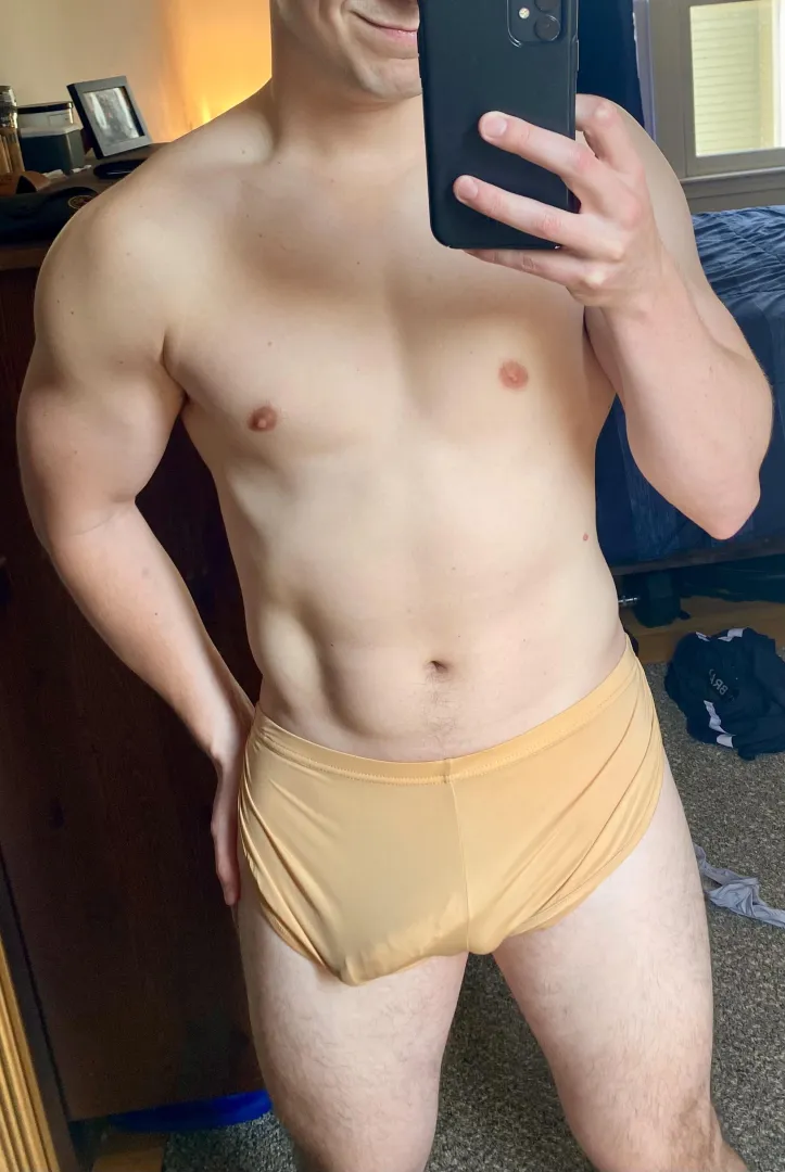 33 Straight, running shorts