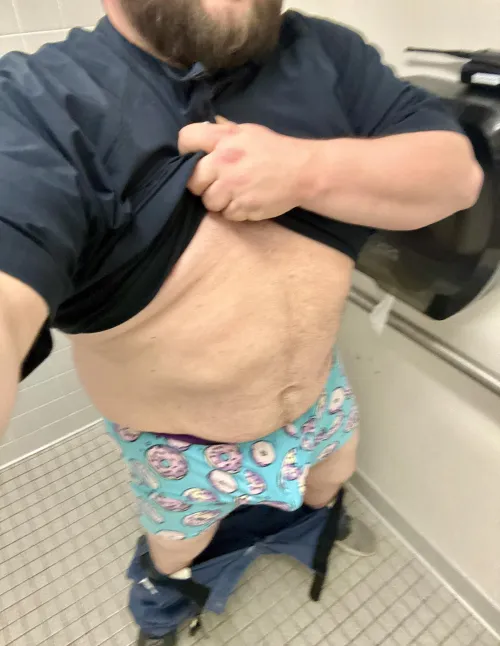 34 Straightish bored teacher here.