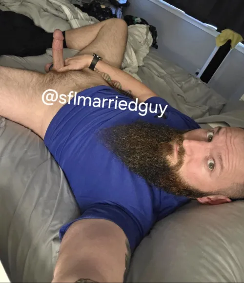 [35] bearded married guy