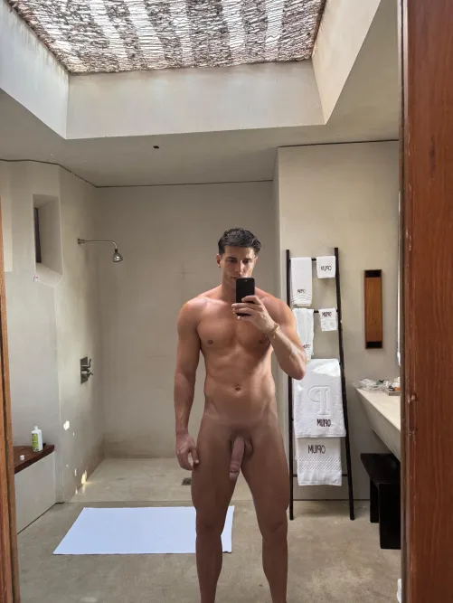 (35) who can get this horse cock hard