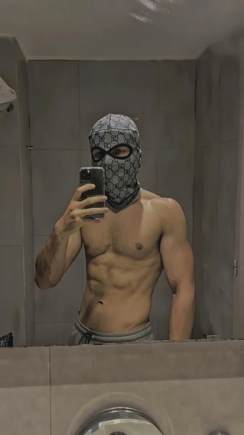 35 yo straight single Taino