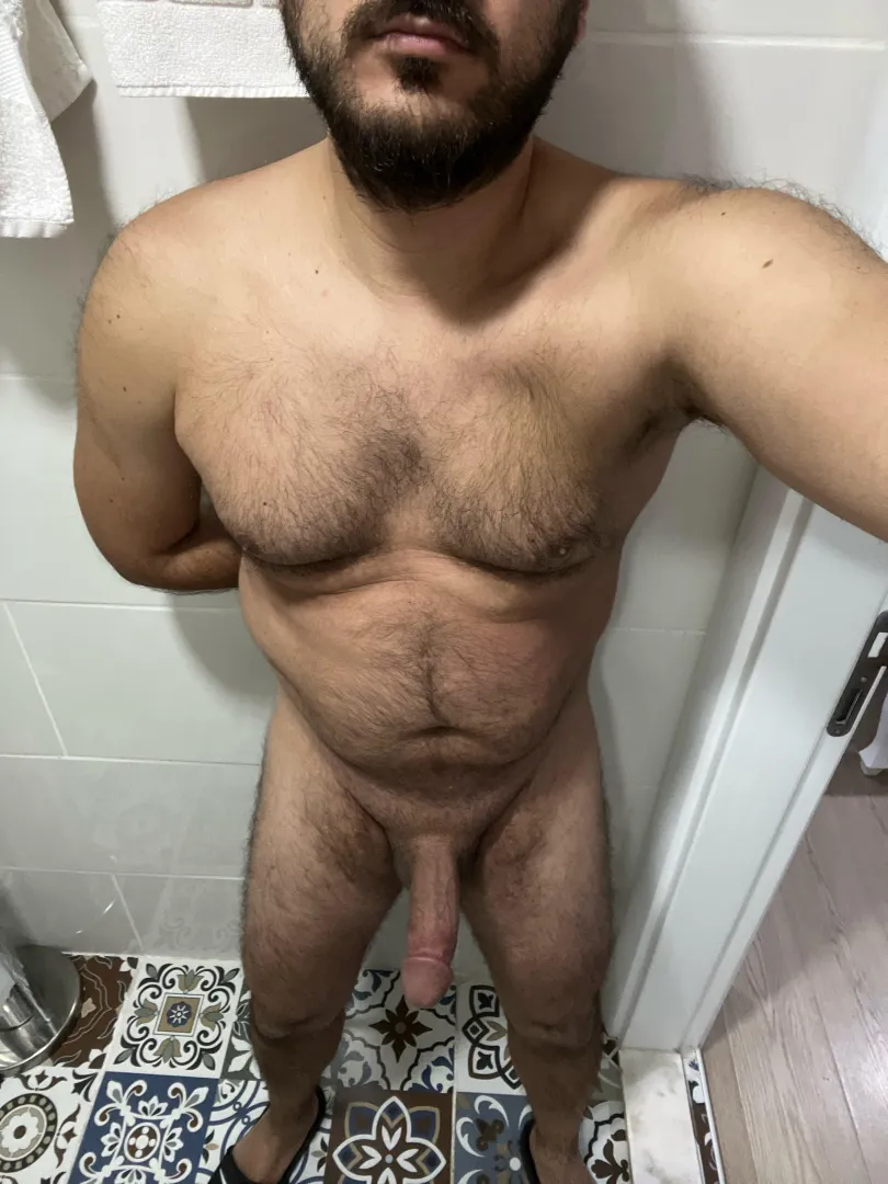 36 Turkish dadbod for younger pussies