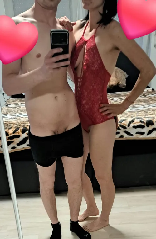 [36/35][MF4F][Bodenseekreis] wir sind ein verheiratetes Pärchen und suchen eine nette Lady für unseren ersten 3er. Keine Männer. Fake check ein muss.