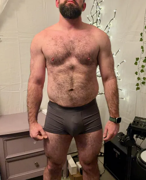 [37] Used to be insecure about my chest hair - should I be?