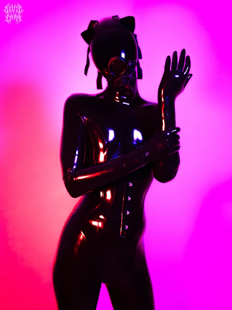 3713 :: Code 052 :: Query :: How far can we sink into the abyss?