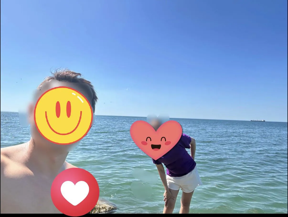 [38/38][FM4FM/F/M][Niagara/Ontario Canada] - Couple looking for couple, male, or female to share fun with!