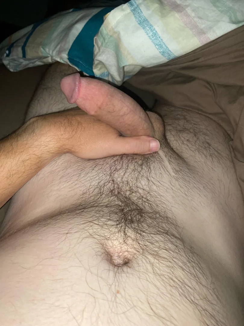 40 country guy feeling so horny