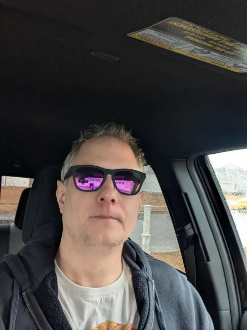 40, m4f, Greenville, looking for some connection