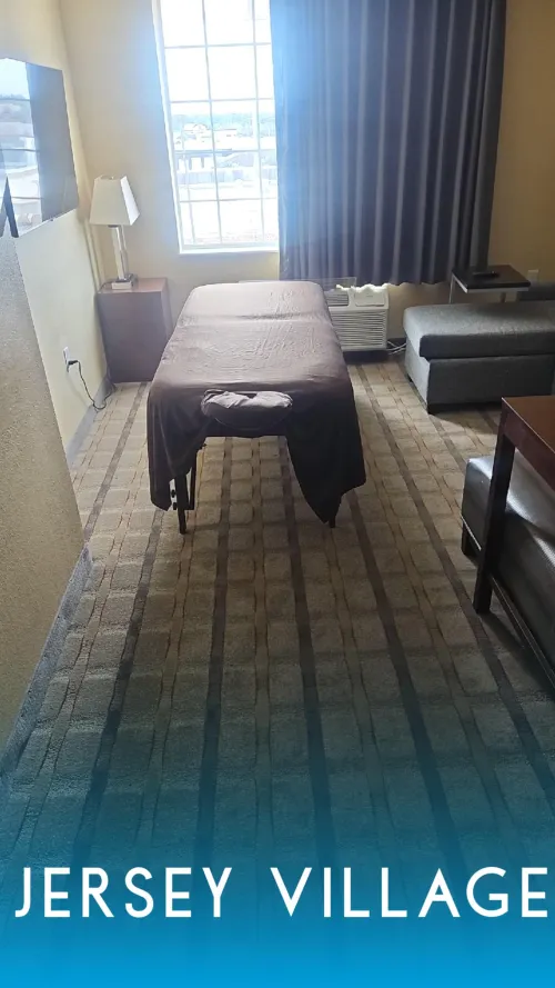 40 [M4F] I'll be back in Northwest Houston Jersey Village on Saturday February 14th if any ladies are interested in scheduling a massage session send me a DM with your age and photo