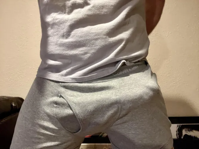 40 [M4F] Valentine’s date could not handle me, who would like to help ?