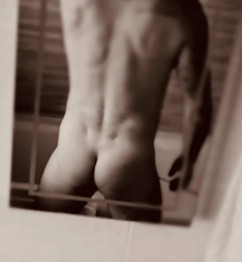 (40) straight - Would you tongue a dilf? 