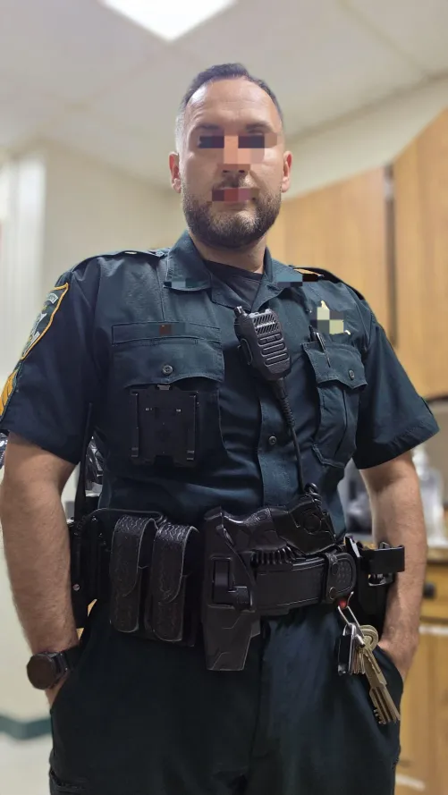 [40]m Bored Badge at work