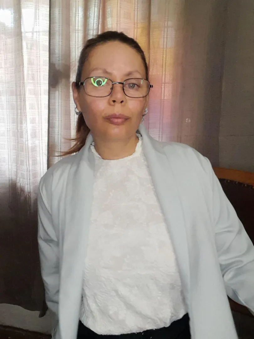 41 year old mom hides them well