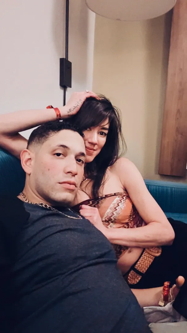 41M/41F 4MF Married couple looking for first swap experience