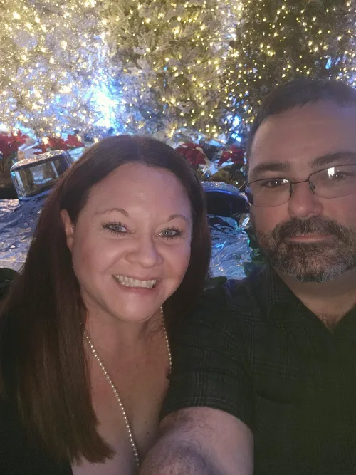 41m/45f, Mashentucket, hot couple
