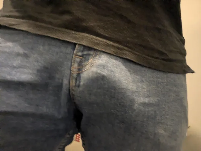 (43) Can't wait for it to be the weekend, this package needs to be delivered asap!