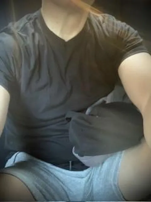 43 City: New York, New York/ I will worship your cock . Deeep Throat for sloppy BJ. Masc guys only