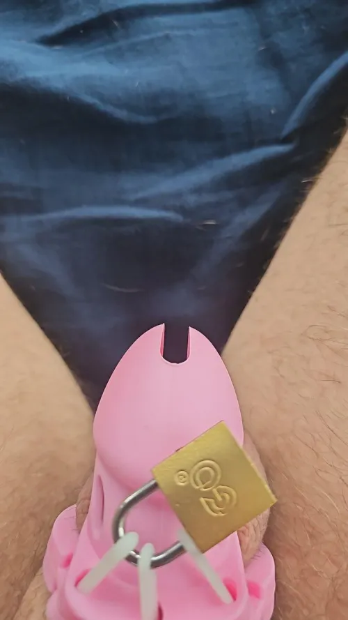 43 [M4F] #uws cute enough for a cuddle after he's done with you?