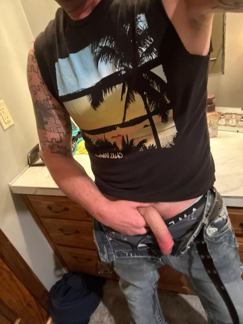 (43) Missouri dad enjoys the time in the shower